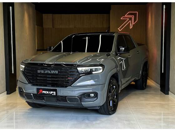 RAM RAMPAGE 2.0 HURRICANE 4 TURBO GASOLINA R/T 4X4 AUTOMÁTICO